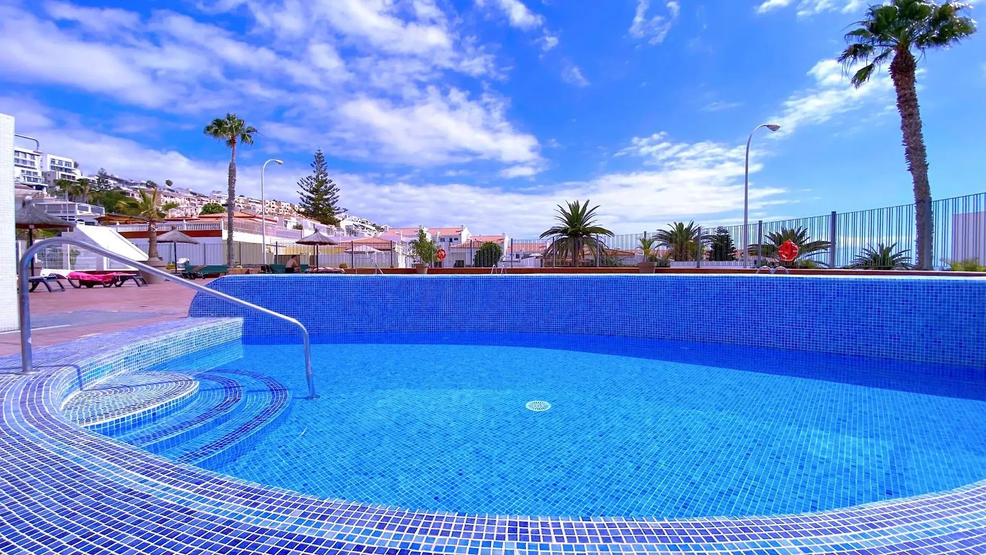 Tropicalidays Sunshine Escape Daire Costa Adeje