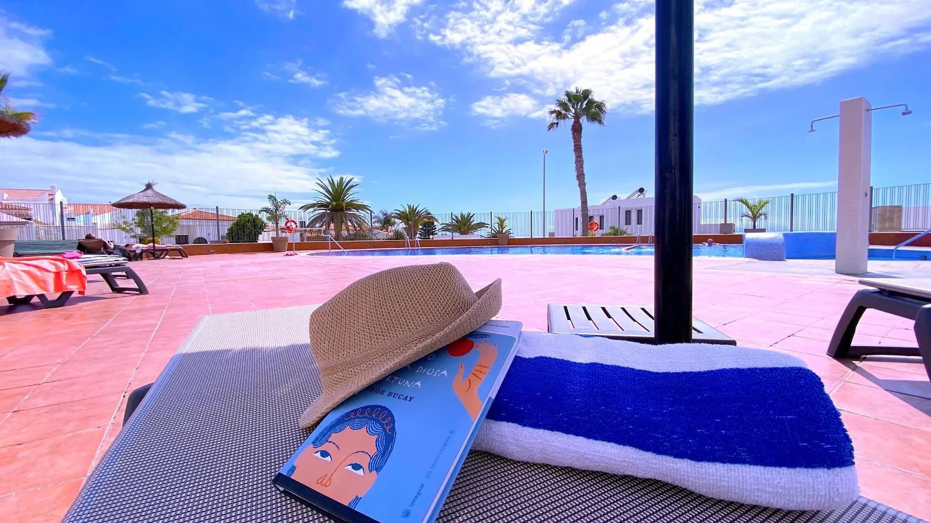 Tropicalidays Sunshine Escape Daire Costa Adeje