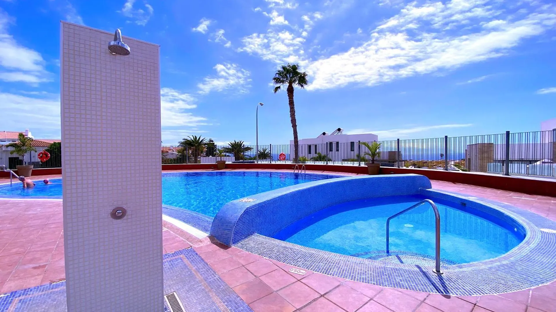 Tropicalidays Sunshine Escape Daire Costa Adeje